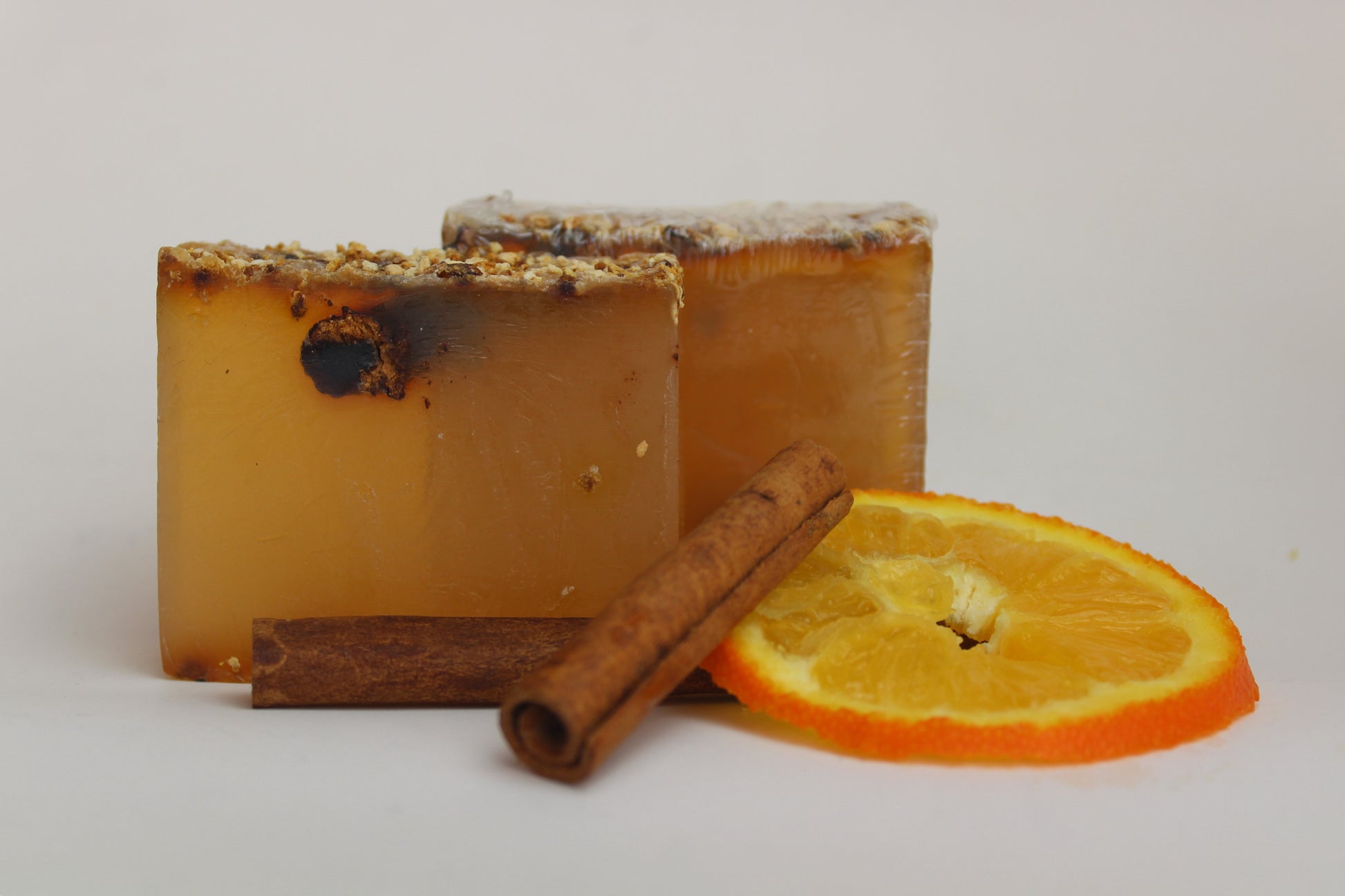 Sapone naturale alla glicerina cannella e buccia d'arancia 100 g